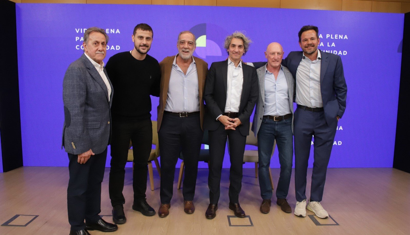 "La edad cronológica no define nuestros sueños", remarcó el Dr. Bernardini durante la charla en el auditorio de la Fundación OSDE.