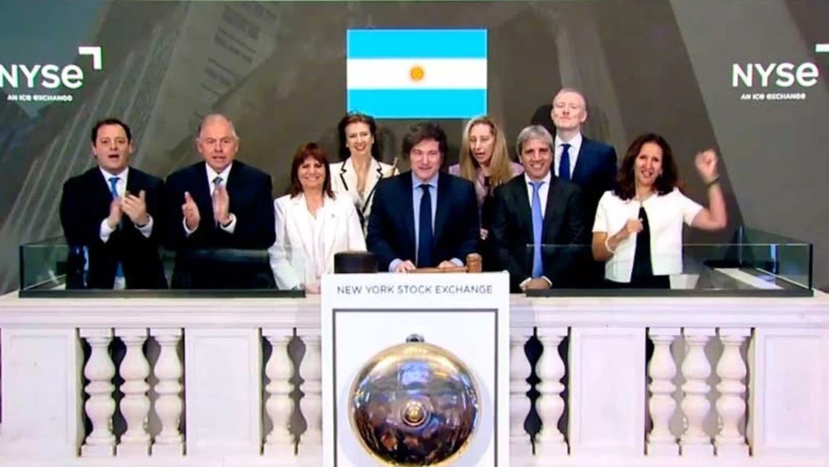 Javier Milei en la Bolsa de Nueva York. Fotografía: Agencia Noticias Argentinas.