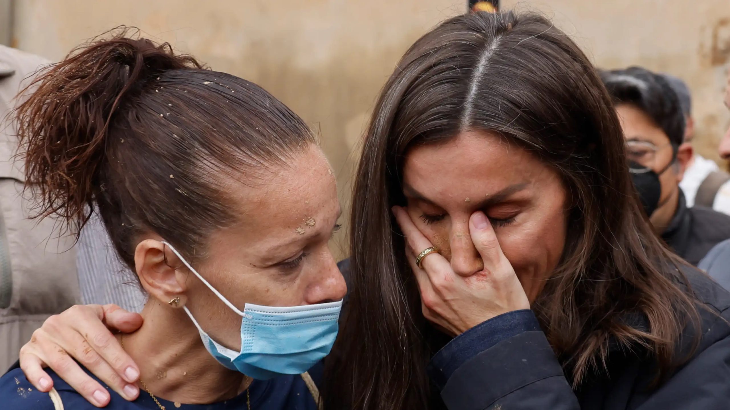 El llanto de la reina Letizia, en medio del caos vivido en Paiporta.