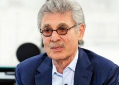 Causa vacunas: por qué suspendieron la audiencia donde iba a declarar Hugo Sigman