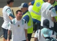La desopilante reacción de Messi por lo que encontraron en la valija del Cuti Romero en su llegada a Miami
