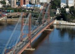 Conmoción en Santa Fe: un hombre murió tras caer desde el Puente Colgante